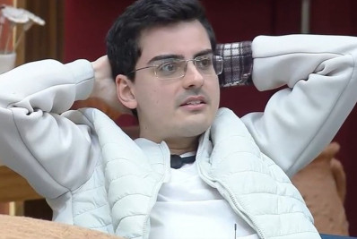 ‘Todo ensebado!’: Dudu Camargo causa incômodo ao ficar 48h sem banho