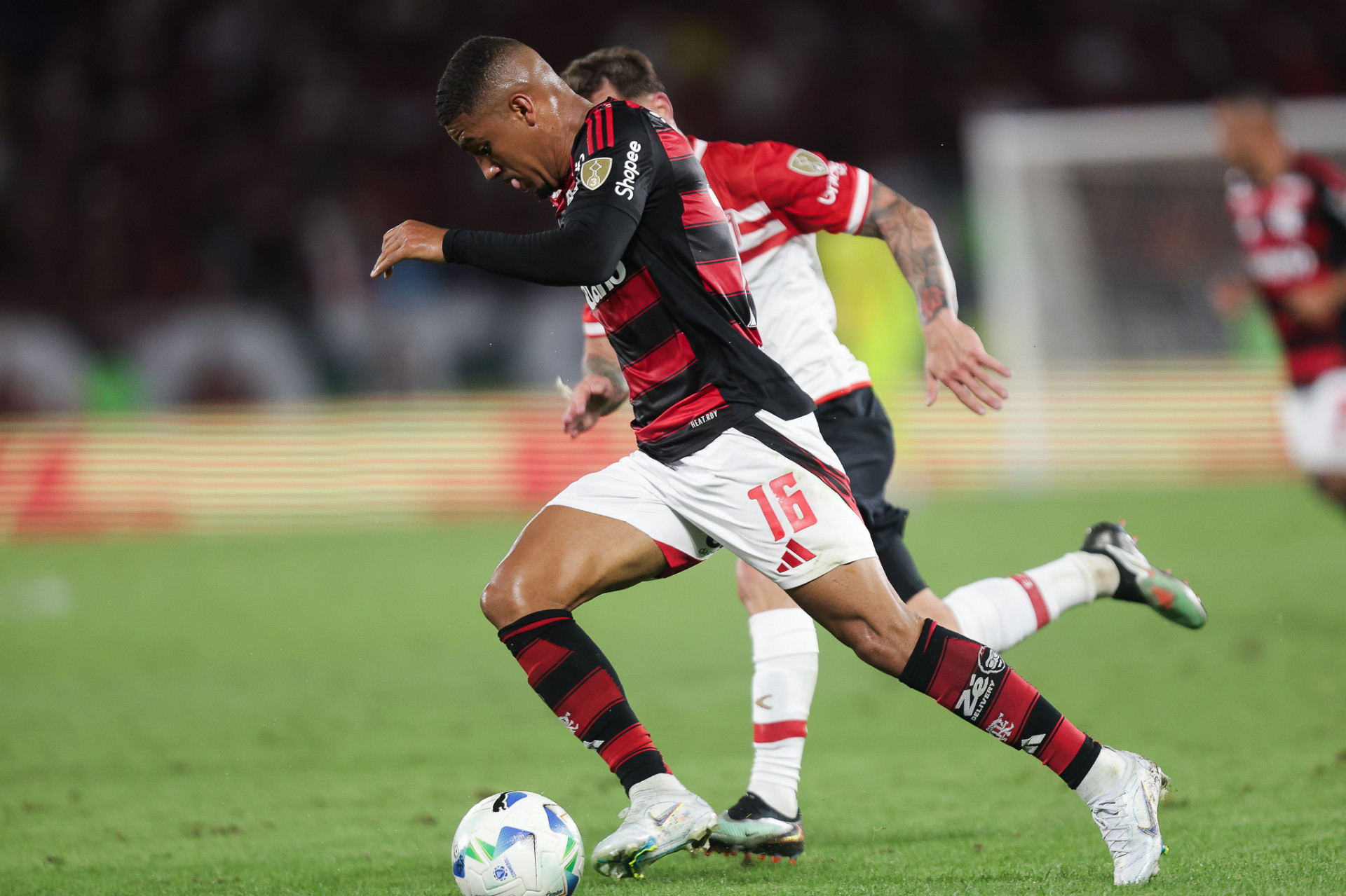 Flamengo enfrentou o Estudiantes, nesta quinta-feira (18), no Maracanã, pelo jogo de ida das quartas de final da Libertadores - Gilvan de Souza/Flamengo