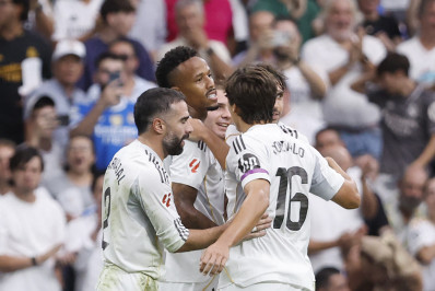 Real Madrid vence e encerra boa fase do Espanyol com gol de Militão e assistência de Vini Jr.