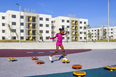 Santa Cruz: 64 apartamentos são entregues a famílias em situação de vulnerabilidade