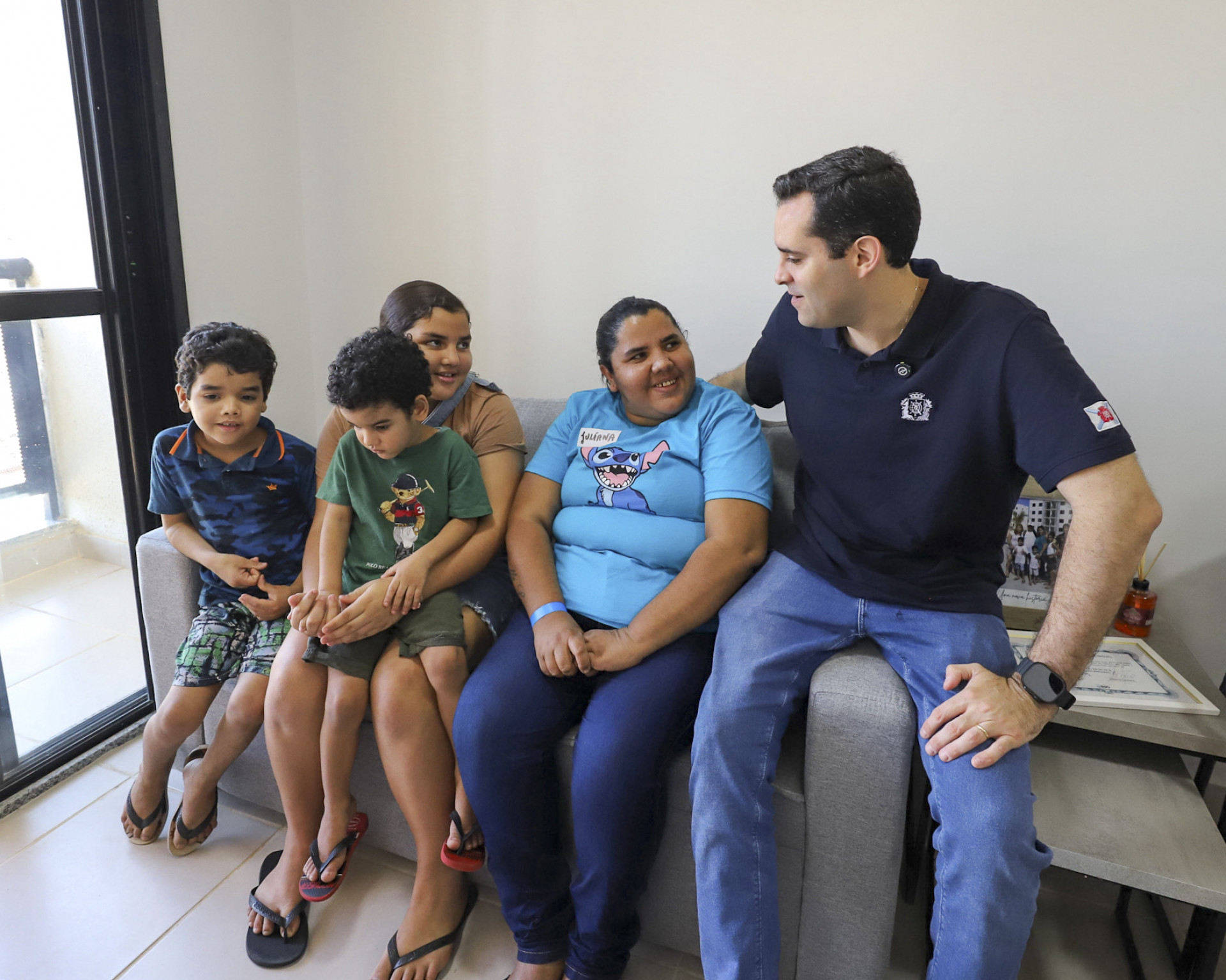Vice-prefeito Eduardo Cavaliere acompanhou a entrega dos apartamentos na comunidade do Aço
 - Marco Antonio Lima / Prefeitura do Rio
