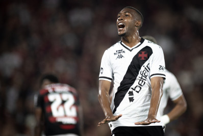 Rayan destaca entrega em empate do Vasco com o Flamengo: 'Nunca corri tanto na vida'