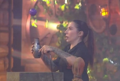 'A Fazenda 17': Martina Sanzi vence 1ª Prova de Fogo