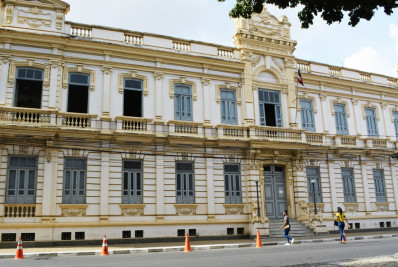 Defensoria busca reparação para pessoas com HIV expostas na Bahia