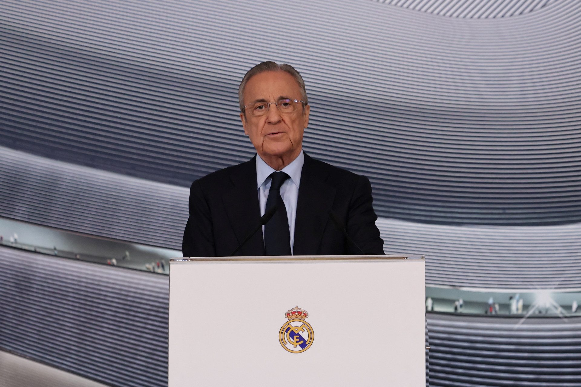 Florentino Pérez é reeleito presidente do Real Madrid