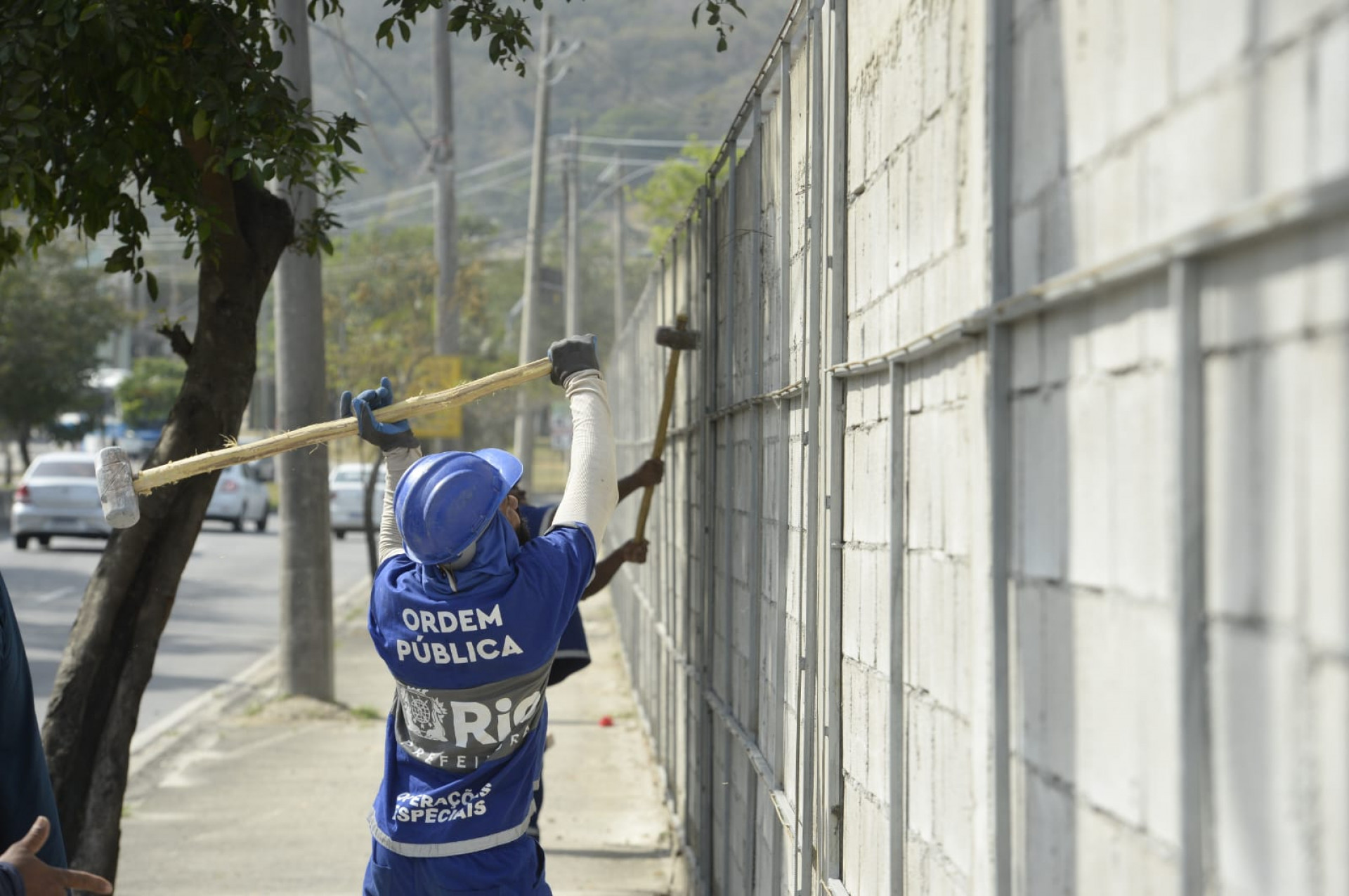 Estrutura demolida fica na Estrada do Mato Alto - Fabio Costa / Seop