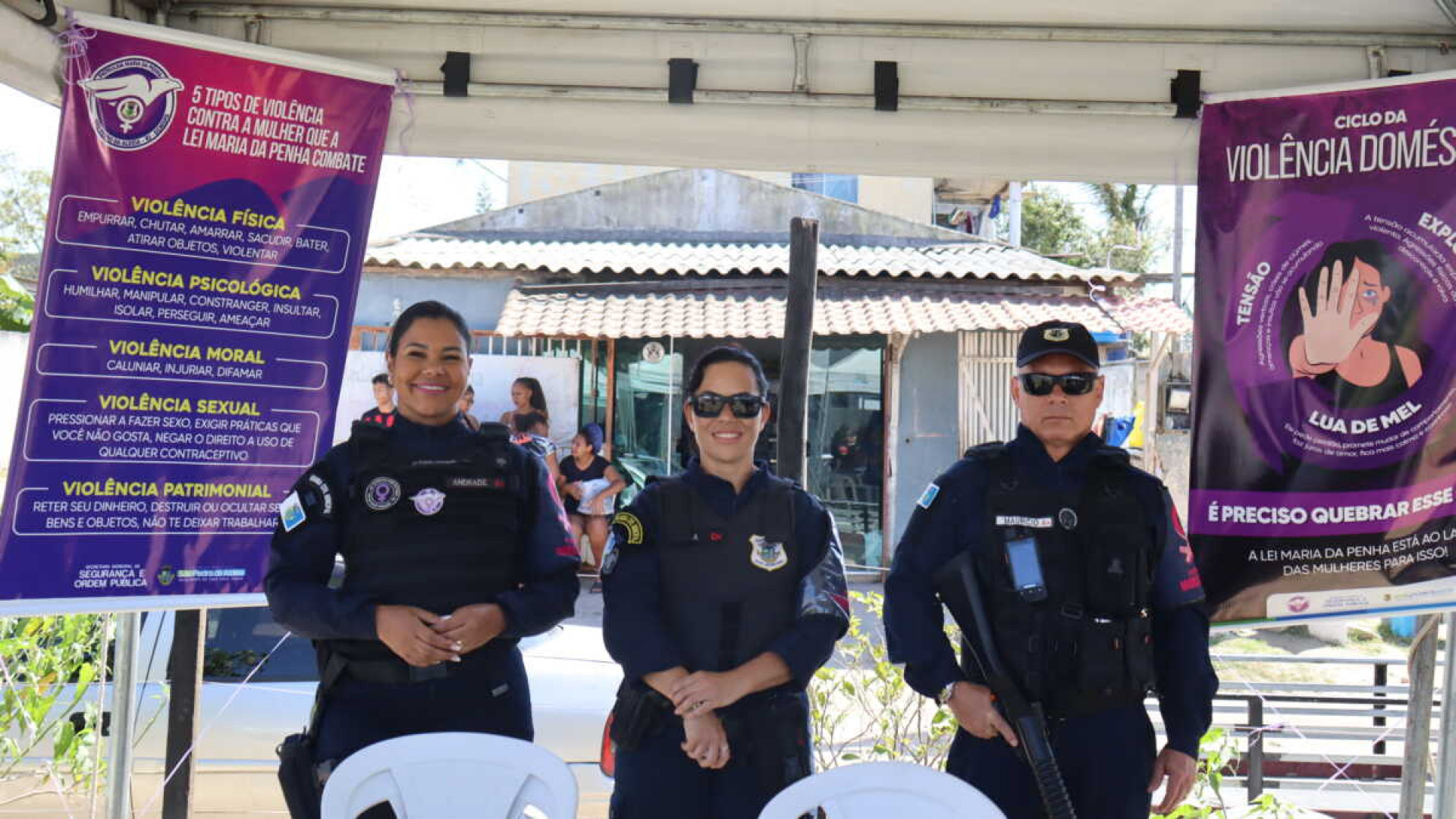 Entrega de água potável a mais de 600 famílias - Renan Freitas