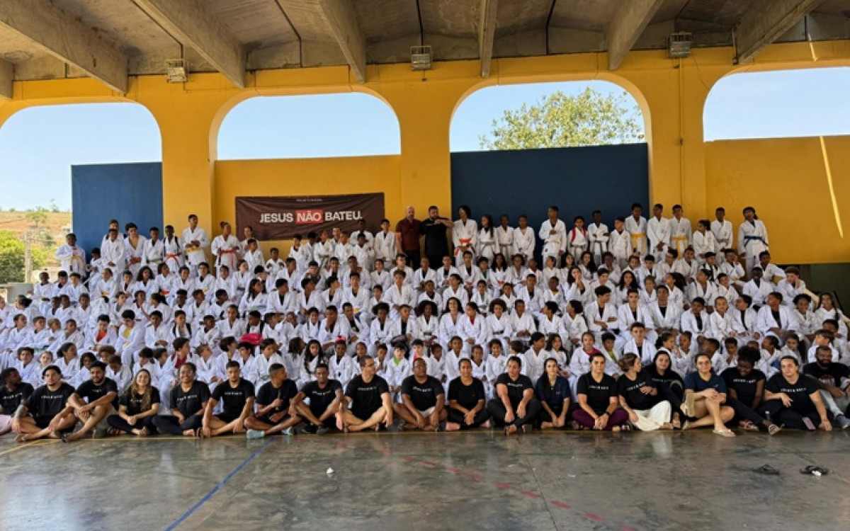 Projeto social Jesus Não Bateu muda vidas em Itaperuna, no Rio