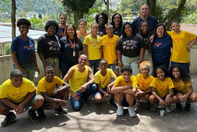 Crianças do projeto Clin Social participam de um dia de diversão e aprendizado