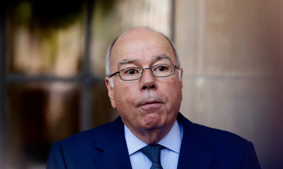 Mauro Vieira diz que conversa entre Lula e Trump deve ser por telefone ou videoconferência