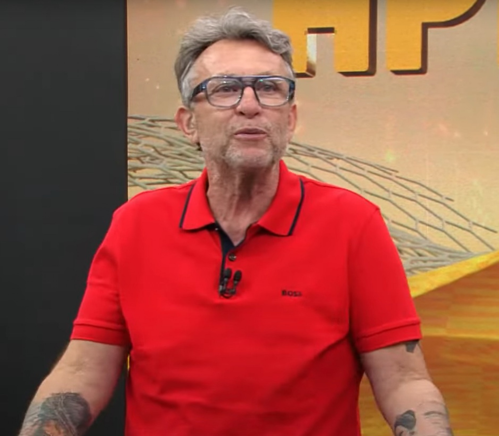 Craque Neto critica Luciano Huck - Reprodução de vídeo