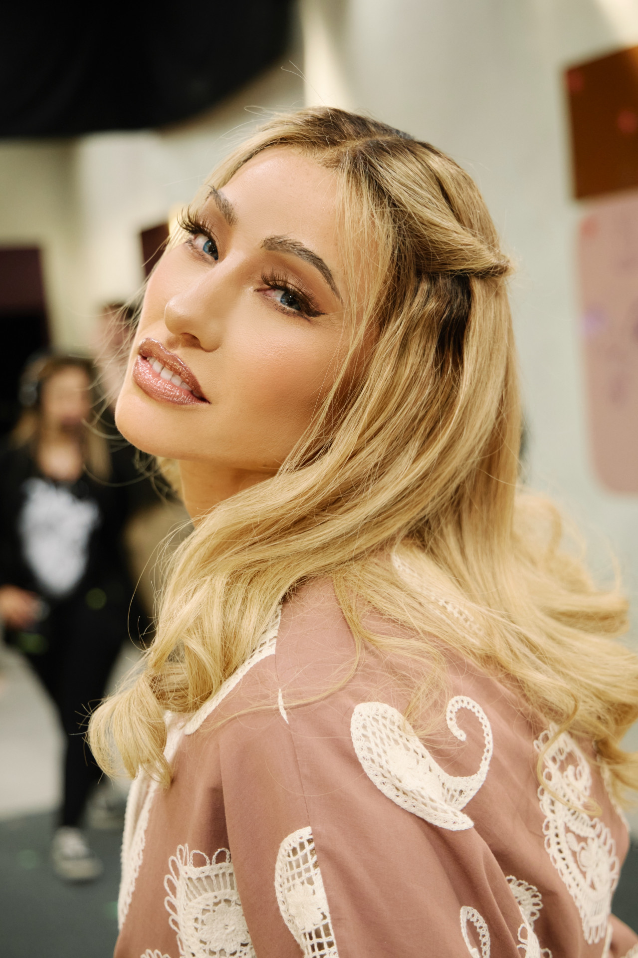 Sabrina Sato surge irreconhecível para novo programa - Divulgação / GNT