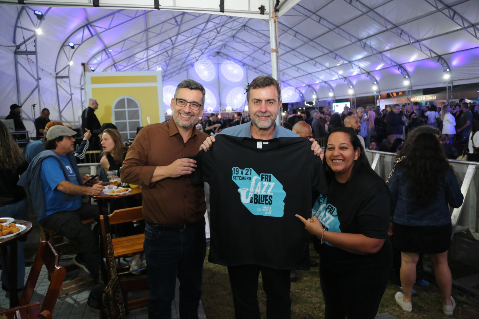 O organizador, Zé Alexandre, com o presidente da Embratur, Marcelo Freixo - Divulgação