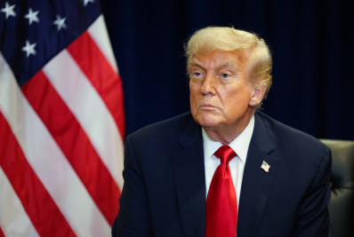 Trump anuncia novas tarifas, incluindo uma taxa de 100% sobre produtos farmacêuticos