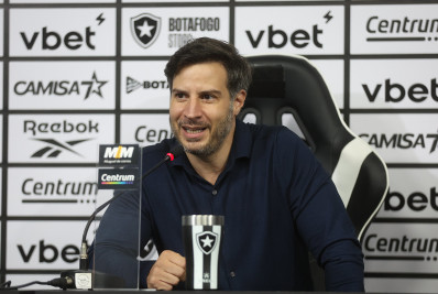 Diretor do Botafogo detona arbitragem, contesta marcação de pênalti e pede punição