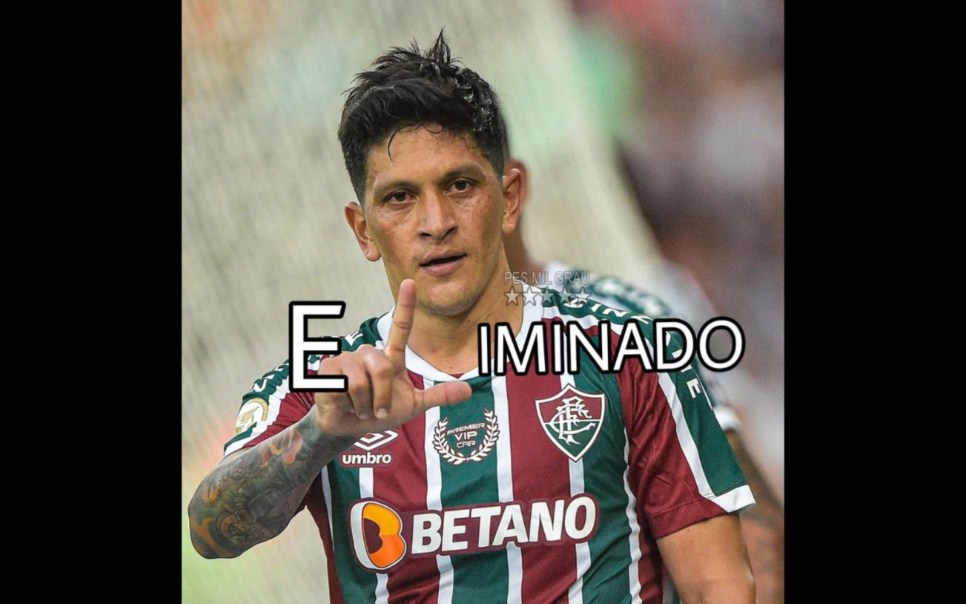 Torcedores não perdoaram a eliminação do Fluminense nas redes sociais - Reprodução / Internet