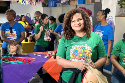 Projeto oferece vagas gratuitas em cursos na área de estética, carnaval e artes cênicas