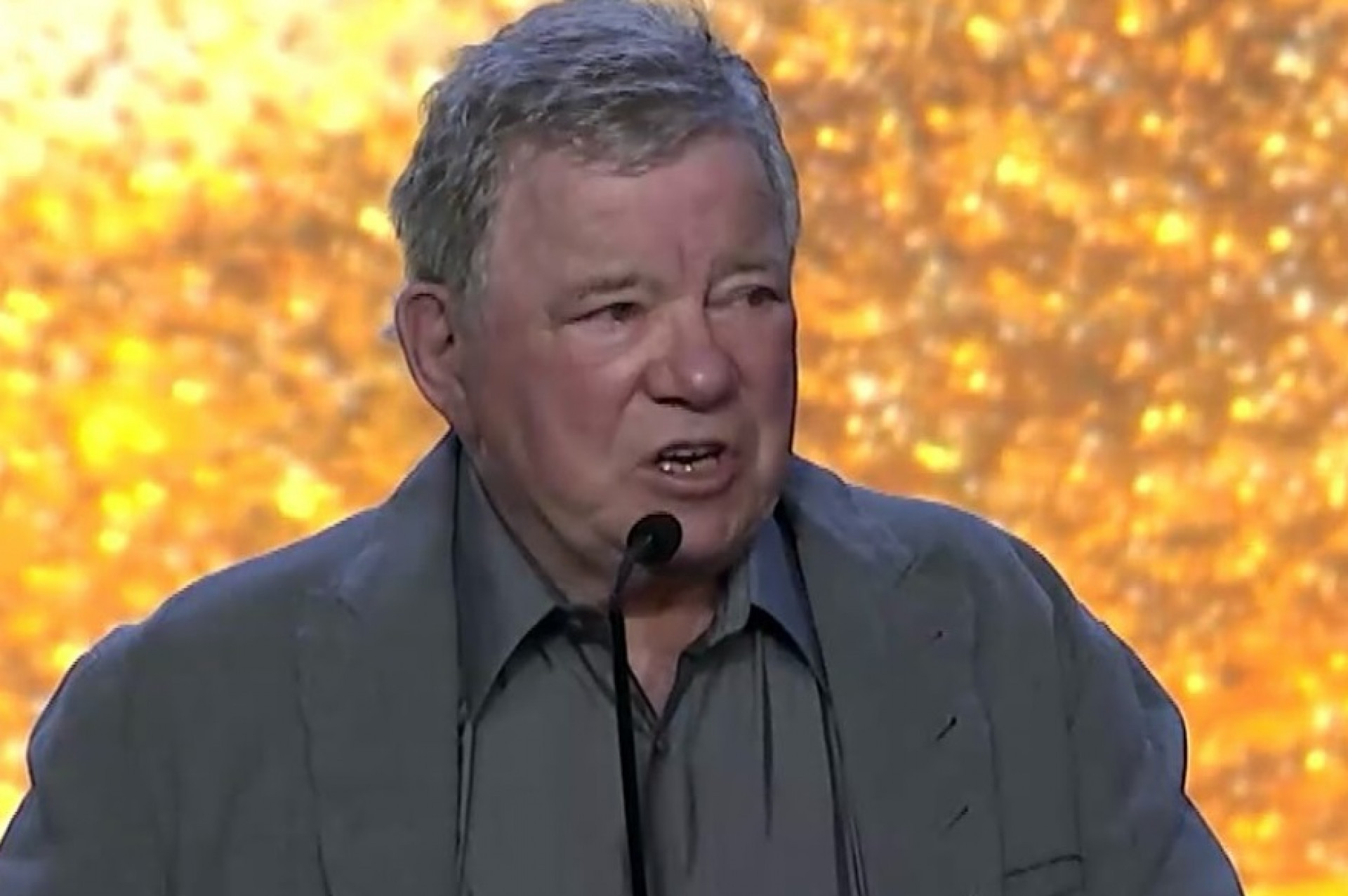 William Shatner teve problemas no nível de açúcar no sangue - Reprodução / Instagram