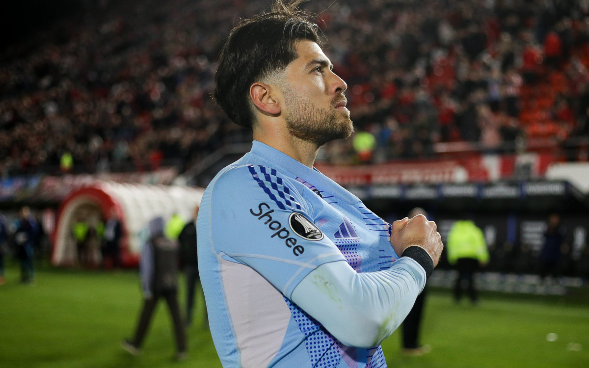 Rossi foi de vilão a herói na classificação do Flamengo