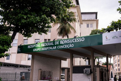 Funcionária de hospital é ferida por estilhaço durante tiroteio na Maré