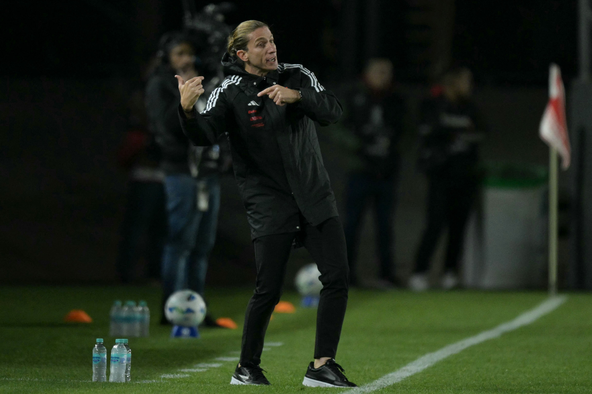 Filipe Luís celebrou a classificação para a semifinal da Libertadores - AFP