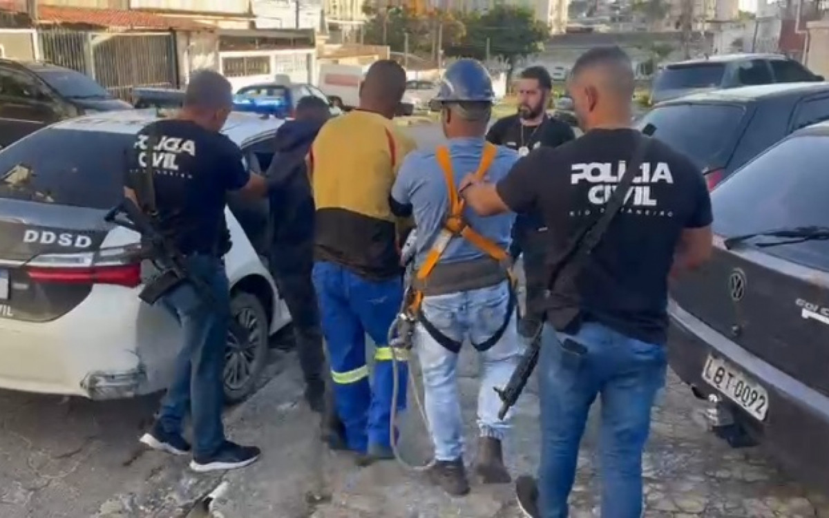 Bandidos agiam com uniformes, materiais e ferramentas falsificadas de concessionária