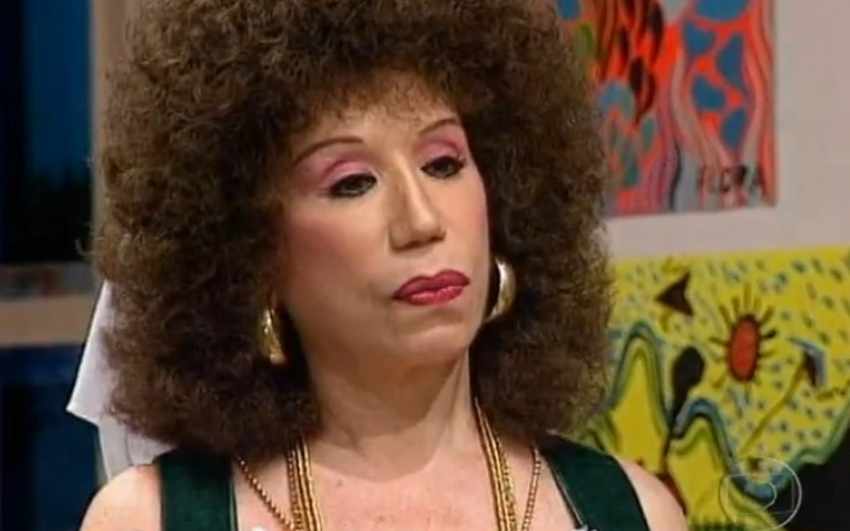 Berta Loran como Manuela D?Além Mar na 'Escolinha do Professor Raimundo' - Reprodução/TV Globo