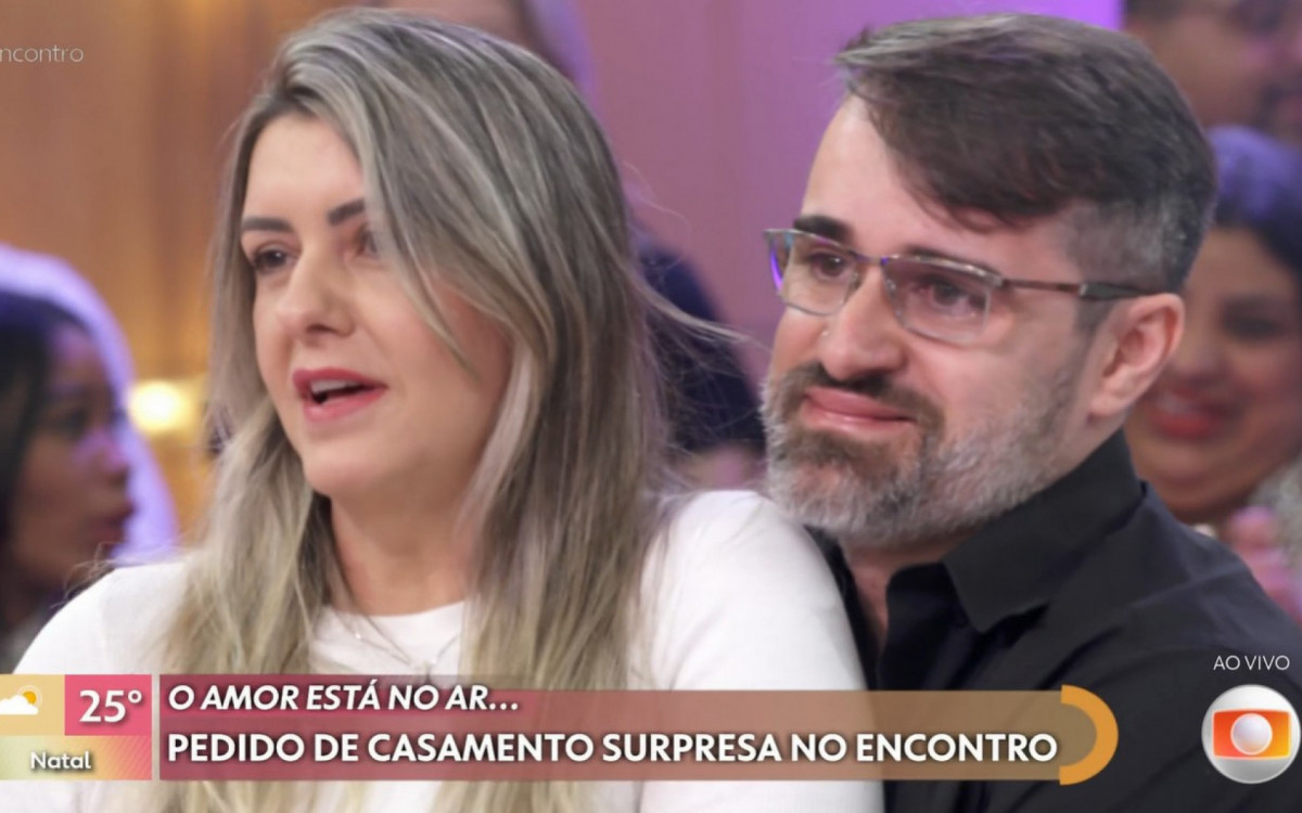 Homem surpreende namorada com pedido de casamento no 'Encontro' - Reprodução/TV Globo