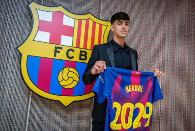 Barcelona renova contrato de joia de 18 anos e fixa multa em R$ 3,1 bilhões