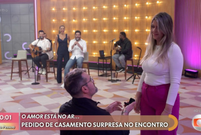 Mulher é surpreendida com pedido de casamento ao vivo na plateia do 'Encontro'