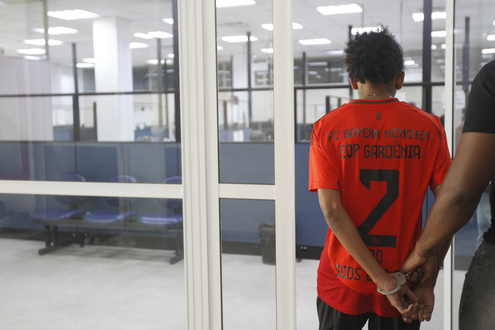 Presos em opera&ccedil;&atilde;o na Zona Sudoeste foram levados para Cidade da Pol&iacute;cia, na Zona Norte
 - Reginaldo Pimenta/Ag&ecirc;ncia O Dia