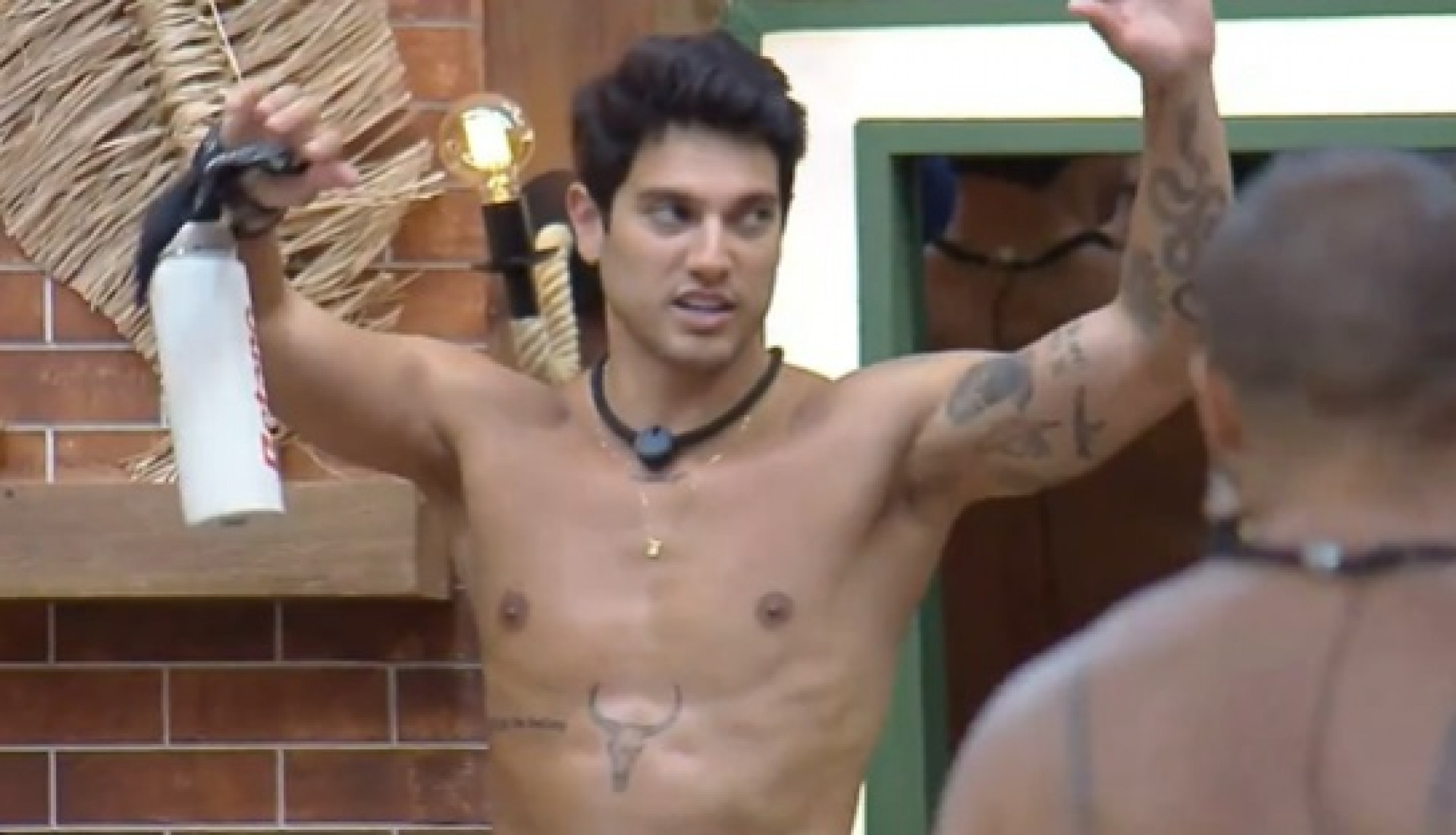 Will se desculpou com os colegas após aviso de punição  - Reprodução de Vídeo/X