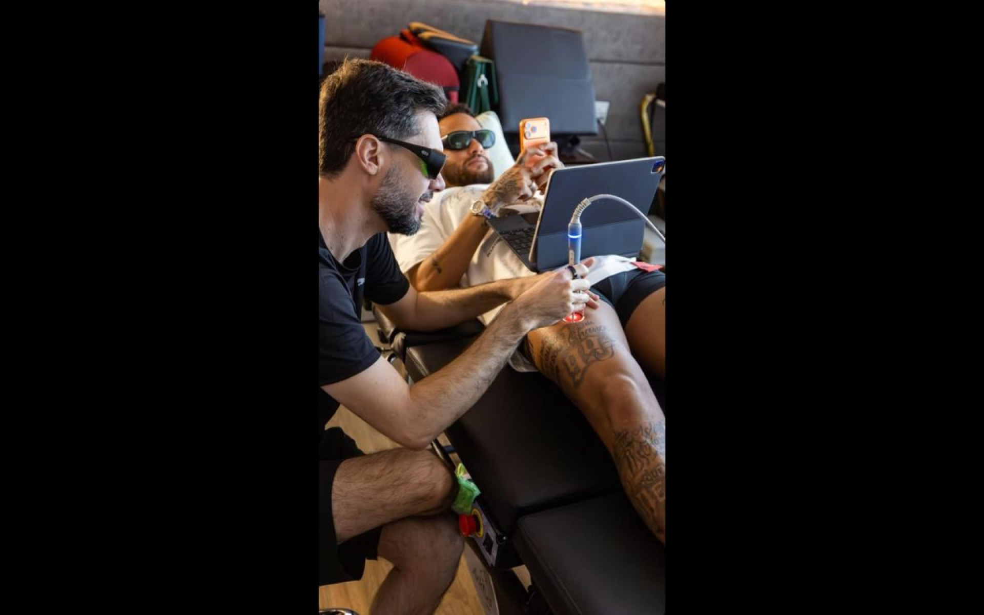 Neymar em ação durante processo de recuperação de lesão no Santos - Reprodução / Instagram @neymarjr