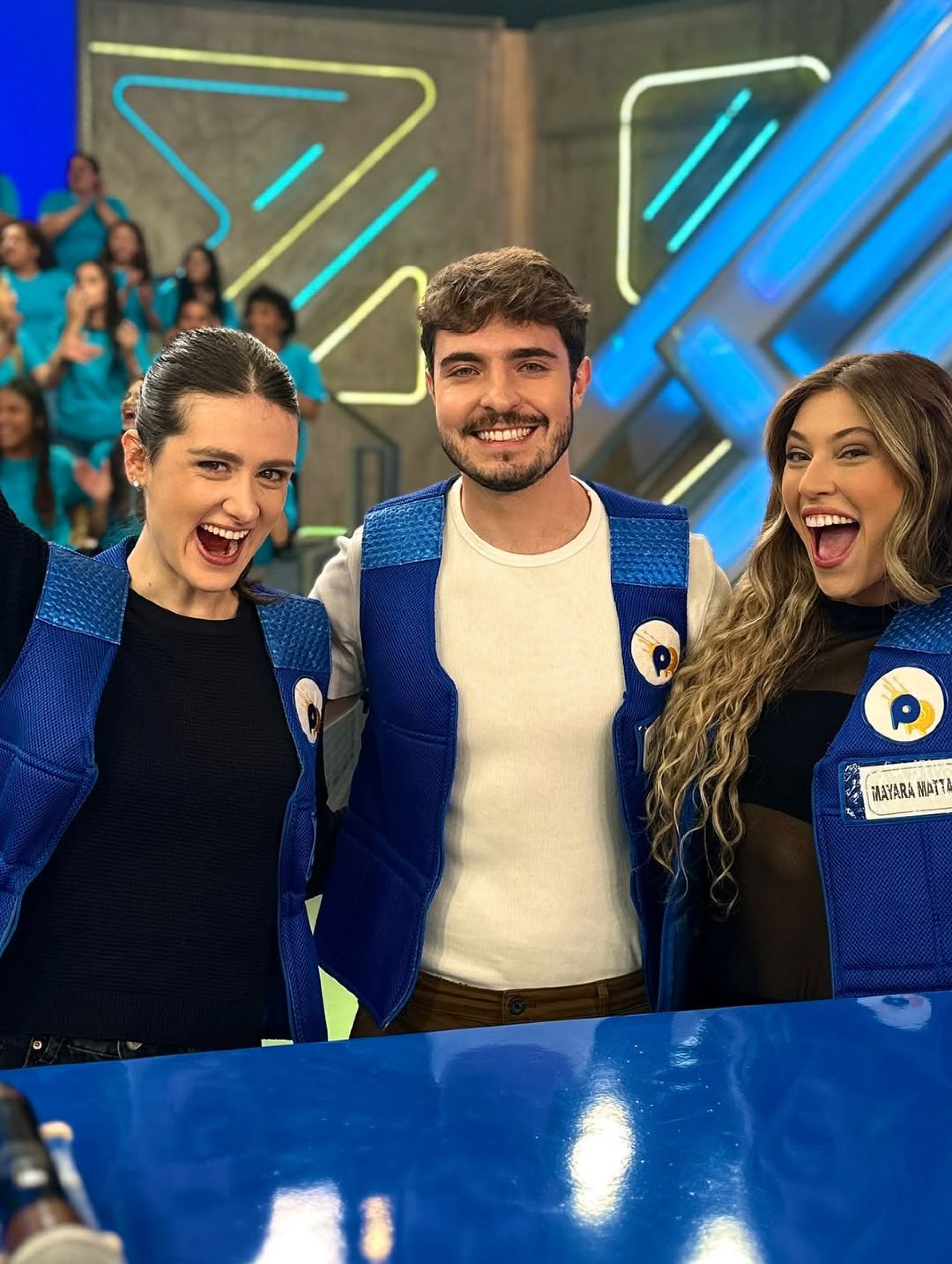 Laura Portiolli, João Augusto Liberato e Mayara Mattar no quadro 'Passa ou Repassa', do 'Domingo Legal', do SBT - Reprodução / Instagram
