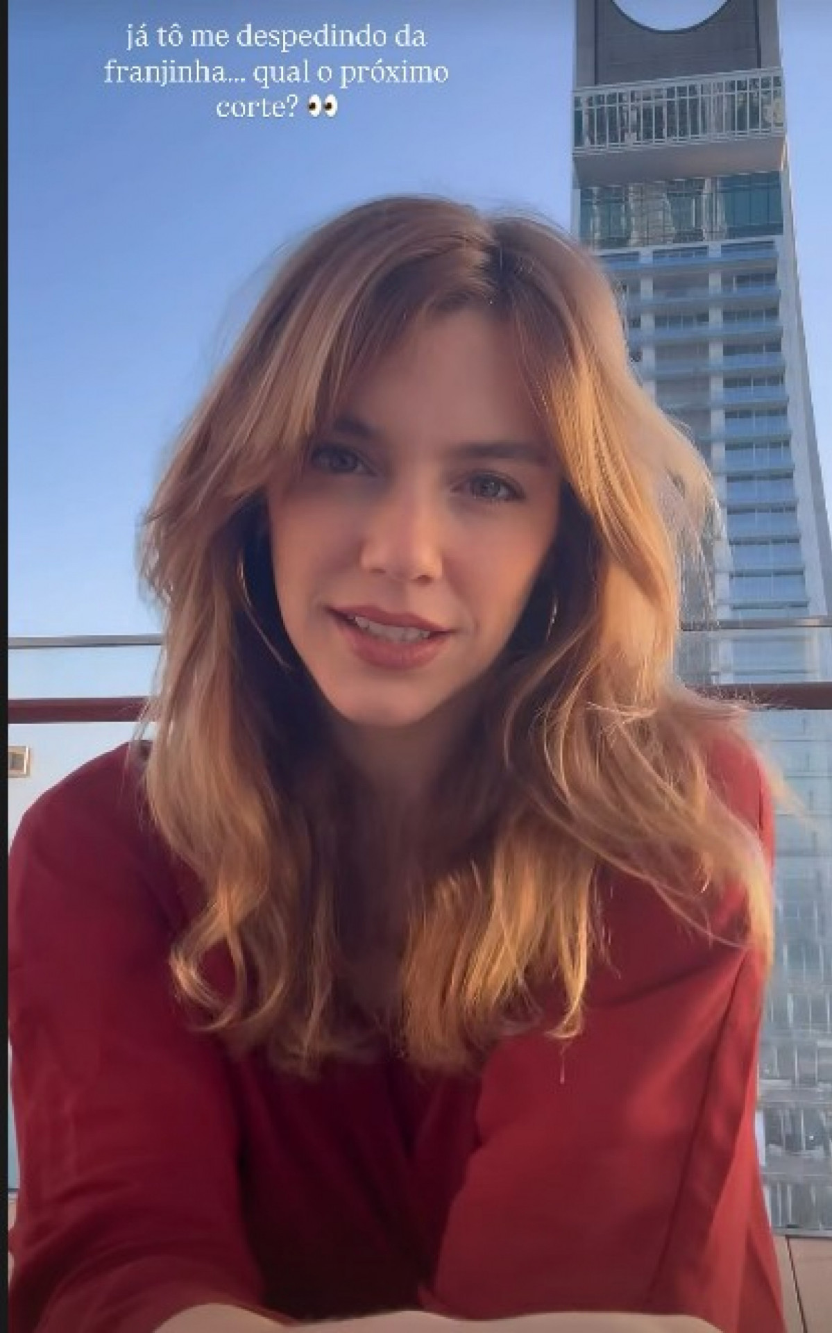 Alice Wegmann aparece sem a franja de Solange de 'Vale Tudo' - Reprodução/Instagram