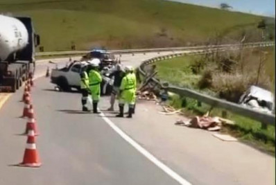 Colisão na BR-101 em Macaé deixa quatro feridos e causa lentidão no tráfego