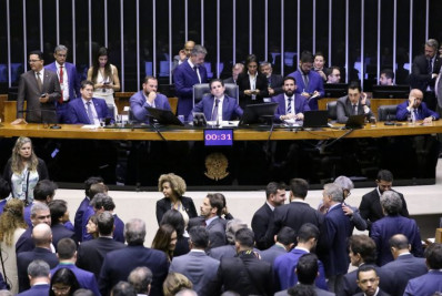 Câmara aprova isenção do IR para quem ganha até R$ 5 mil