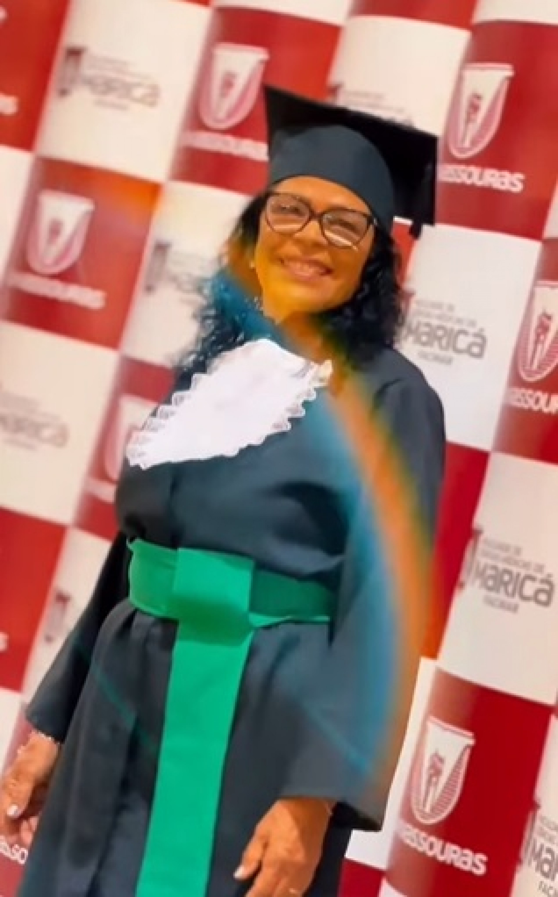 Vilma Nascimento compartilhou vídeo da formatura no ensino superior  - Reprodução/Instagram 