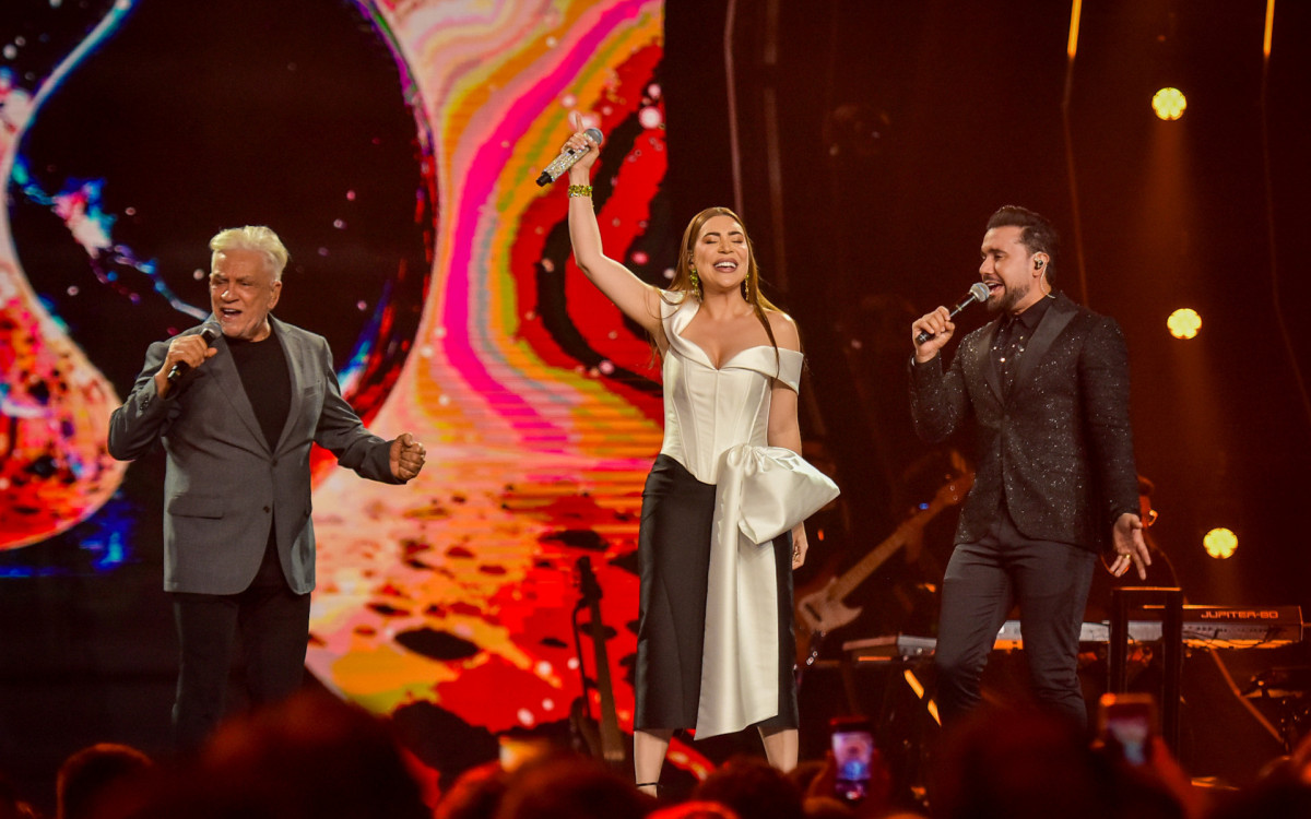 Matogrosso & Mathias participam da gravação do audiovisual de Naiara Azevedo
