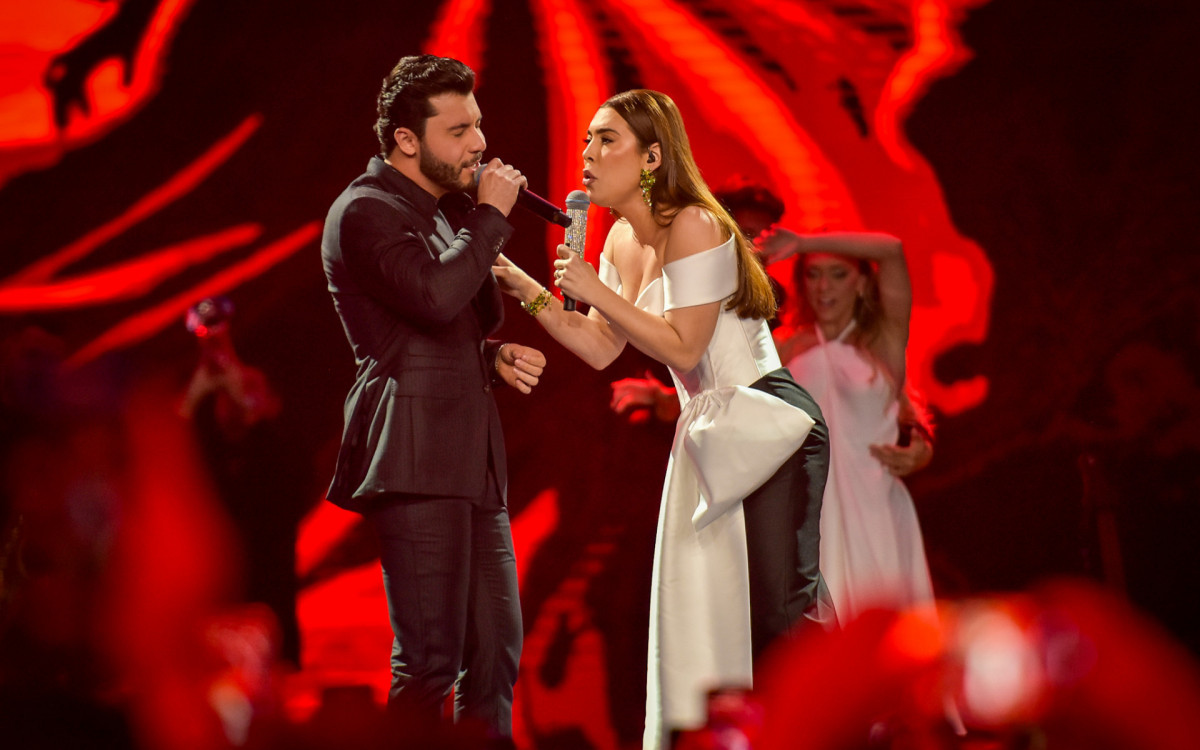 Murilo Huff participa da gravação do audiovisual de Naiara Azevedo