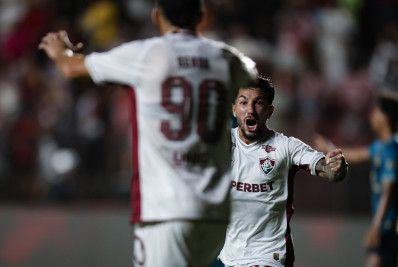Lucho Acosta ganha sequência e se firma no Fluminense com boas atuações