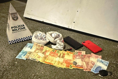 Polícia apreende drogas e dinheiro em ação no Cidade Praiana