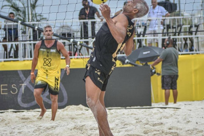 Senado aprova projetos de Romário e reconhece futevôlei e altinha como modalidades esportivas oficiais no Brasil