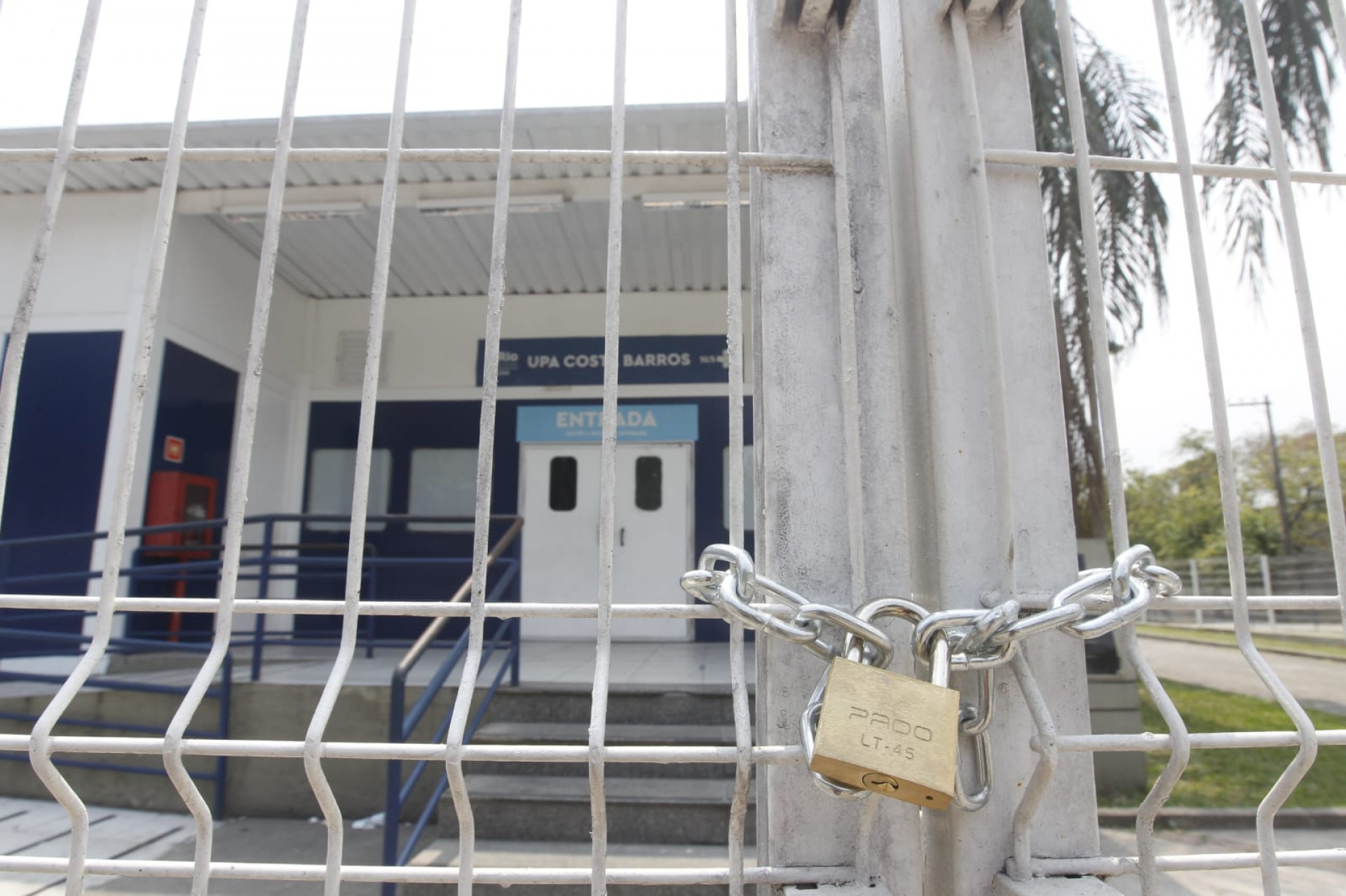 UPA de Costa Barros permanece fechada após invasão - Reginaldo Pimenta / Agência O Dia