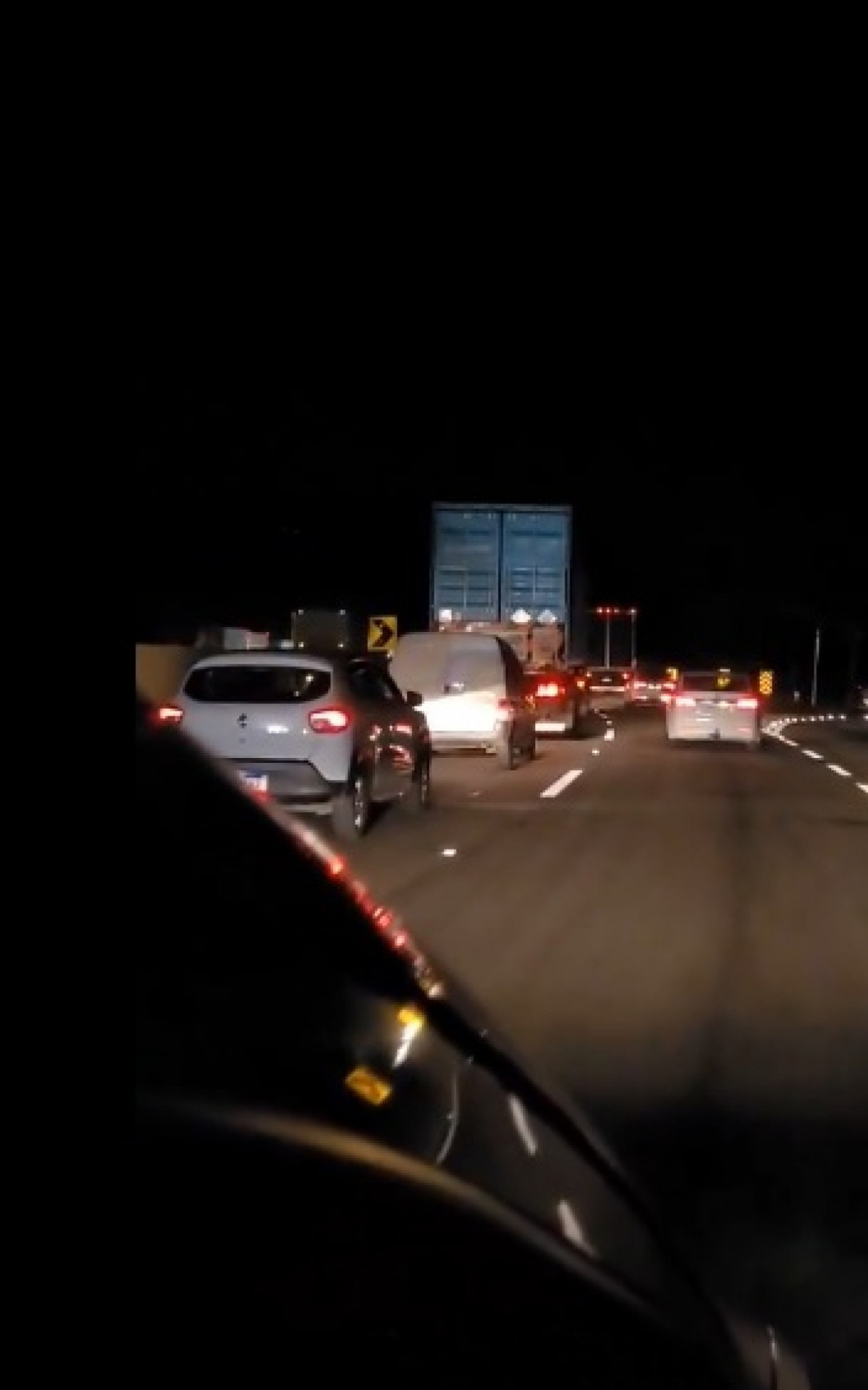 Descida da Serra das Araras foi liberada na noite desta sexta-feira (3) - Reprodução/Redes sociais