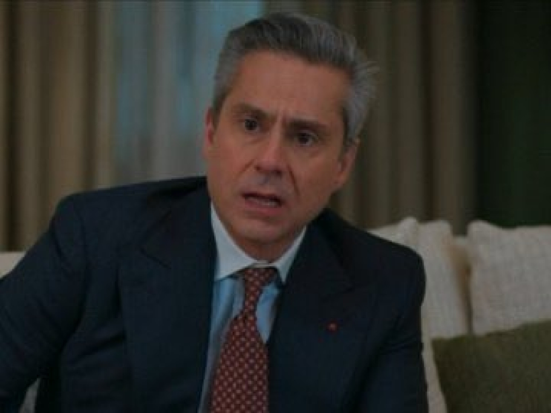 'Caras e bocas' de Marco Aurélio (Alexandre Nero) ao descobrir a verdadeira história sobre o acidente em 'Vale Tudo' divertem internautas - Reprodução / X