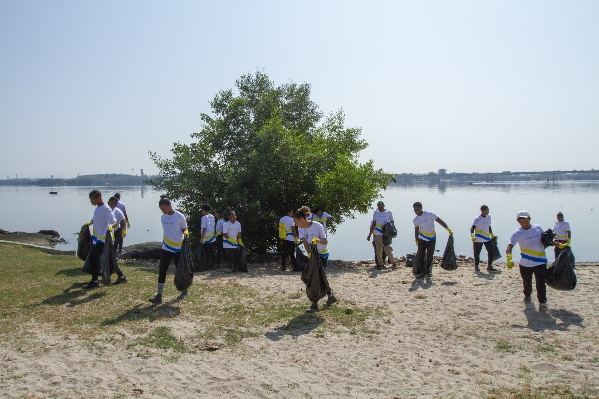Até fevereiro, o pessoal do Rio ao Mar irá a muitas praias e lagoas - Divulgação/ Ari Kaye