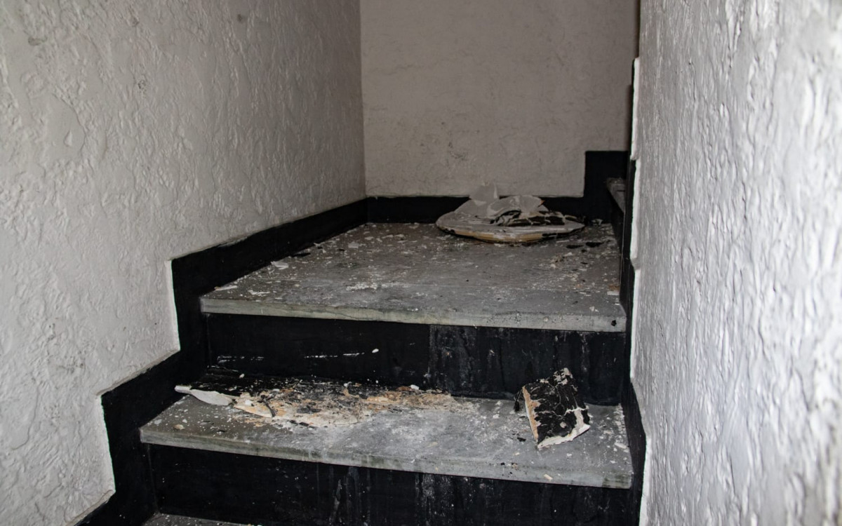 Resid&ecirc;ncia fica destru&iacute;da ap&oacute;s inc&ecirc;ndio