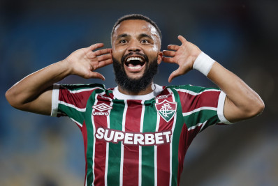 Fluminense encaminha renovação de contrato com Samuel Xavier