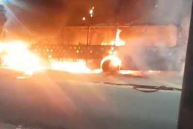 Ônibus pega fogo em Vargem Grande